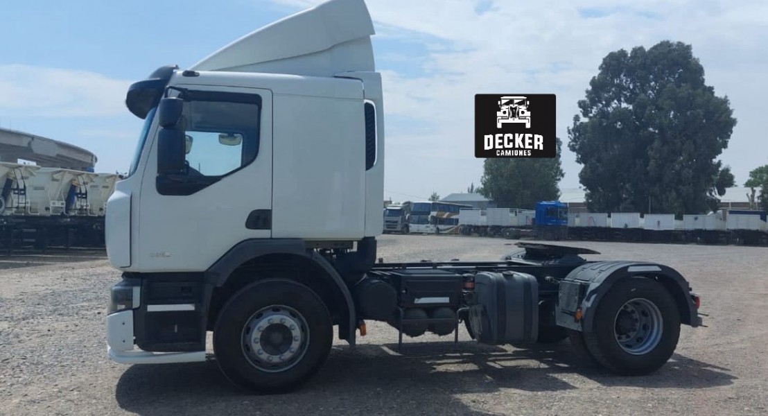 https://admin.usados.rutasurtrucks.com.ar/uploads/croped/2023-11-27-09-02-02WhatsApp Image 2023-11-27 at 18.00.42 (3).jpeg